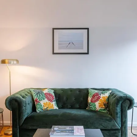 Huswell - Comfy With Side Seaview And 2 Free Bikes Apartment